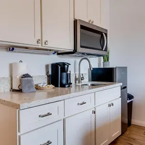  Apartment Unit 4 Maui Ohana Modern